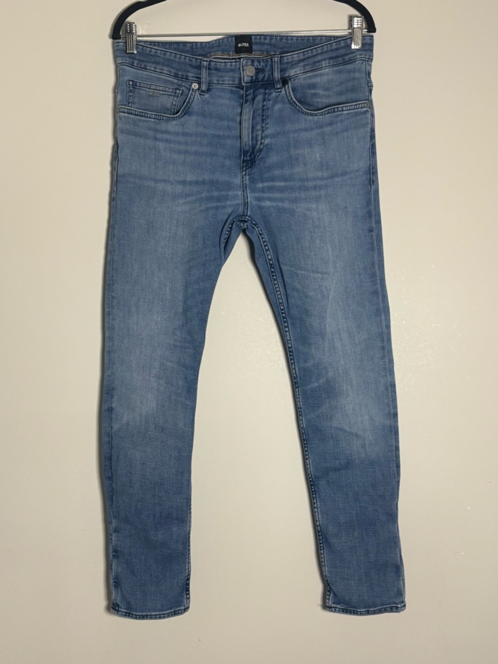BOSS Hugo Boss Delano Slim Tapered Fit Jeans Light Wash Blue 32x30